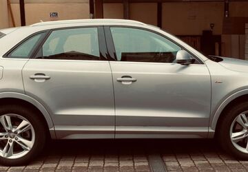 Audi Q3 100.500 km 15.900 &euro; Stuttgart 70195