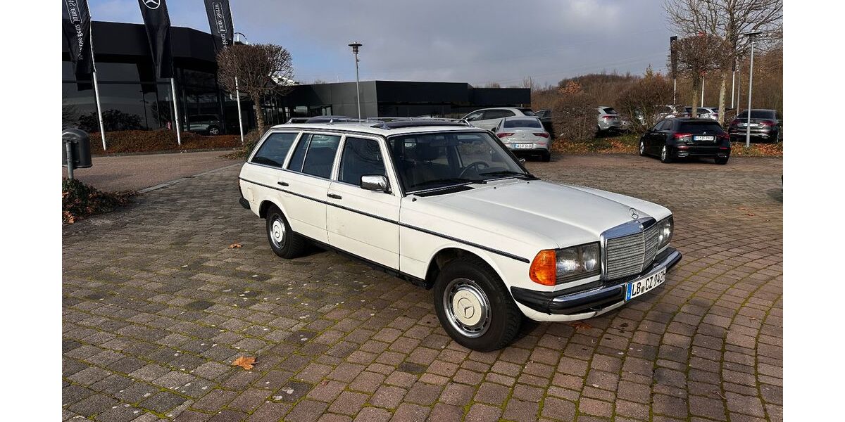 Mercedes-Benz 300 328.000 km 19.800 &euro; Ludwigsburg 71642