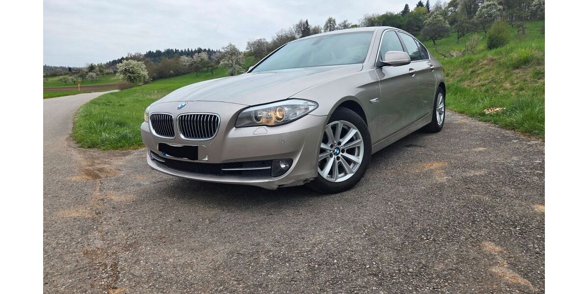 BMW 523 101.148 km 10.900 &euro; Leonberg 71229