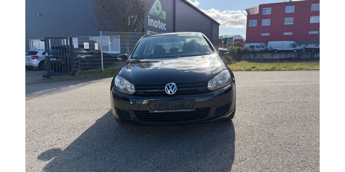 VW Golf 241.000 km 1.950 &euro; Markgröningen 71706