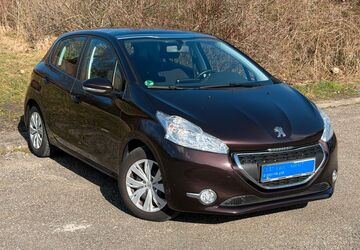 Peugeot 208 77.000 km 6.999 &euro; Asperg 71679