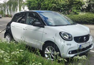 Smart ForFour 29.000 km 11.200 &euro; Stuttgart 70180