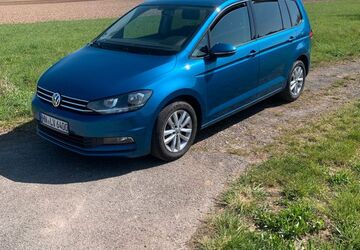 VW Touran 107.250 km 15.900 &euro; Lauffen 74348