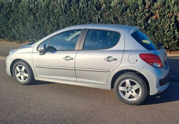 Peugeot 207 94.000 km 3.700 &euro; Möglingen 71696