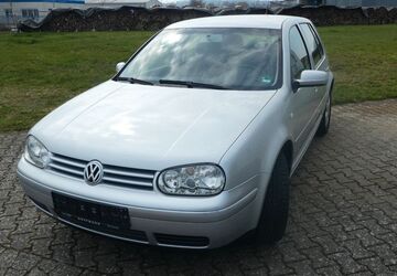 VW Golf 114.000 km 3.790 &euro; Mühlacker 75417