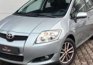 Toyota Auris 173.500 km 6.990 &euro; Leingarten 74211