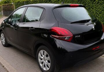 Peugeot 208 82.000 km 6.799 &euro; Remseck 71686