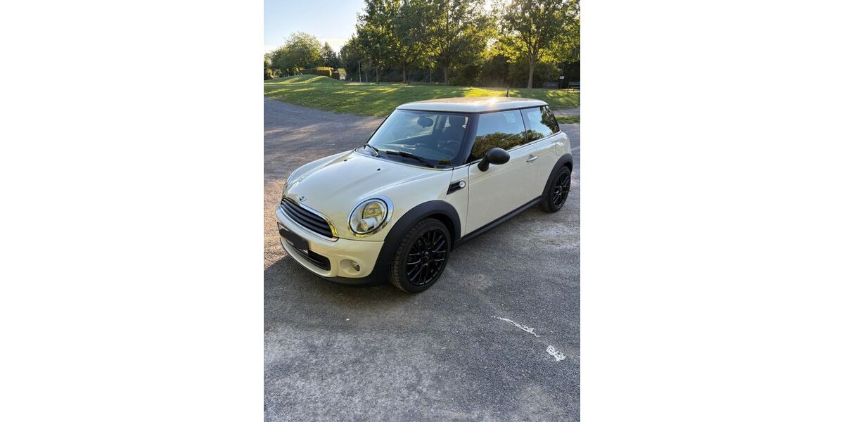 Mini ONE 118.000 km 6.490 &euro; Brackenheim 74336