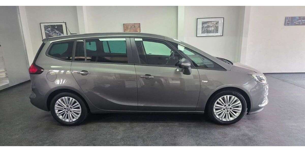 Opel Zafira 100.000 km 9.990 &euro; Asperg 71679