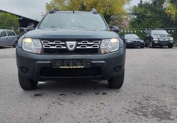 Dacia Duster 271.000 km 3.200 &euro; Ilsfeld 74360