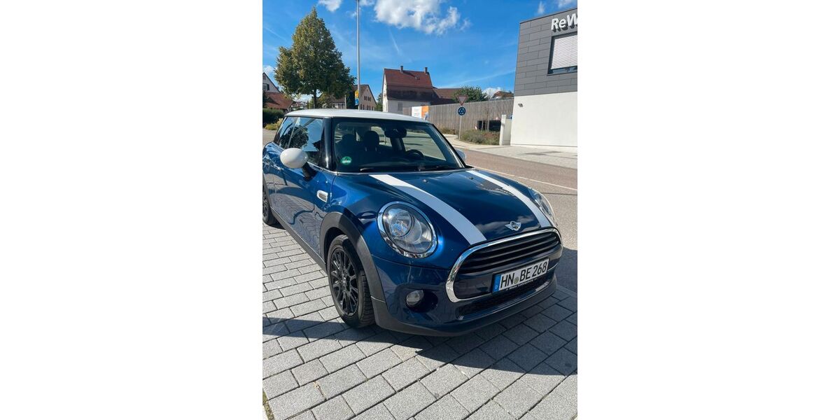 Mini Cooper 144.200 km 8.200 &euro; Stuttgart 70182