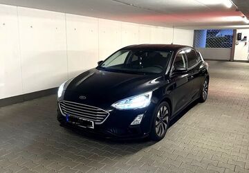 Ford Focus 81.500 km 13.000 &euro; Remseck am Neckar 71686