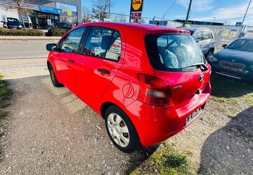 Toyota Yaris 106.000 km 2.299 &euro; Filderstadt 70794