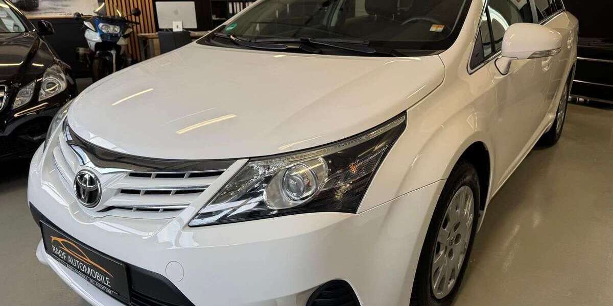 Toyota Avensis 86.000 km 8.990 &euro; Heilbronn 74078