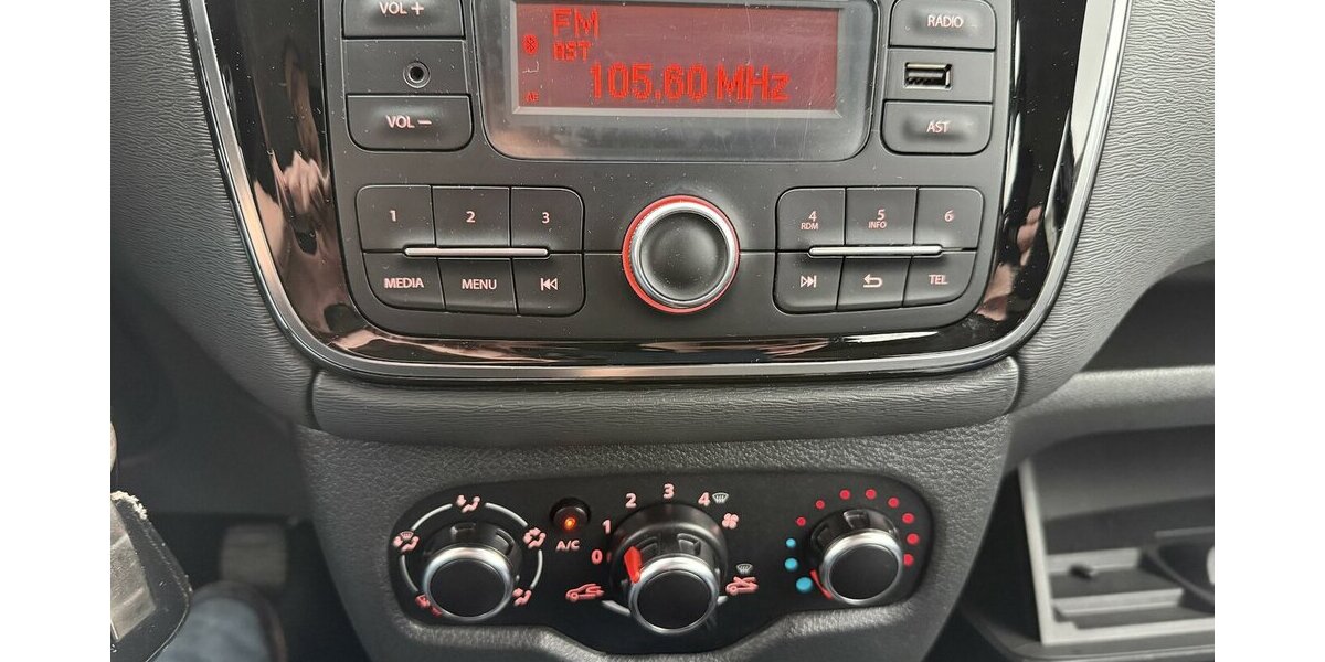 Dacia Dokker SCE 100*orig.36tkm,Klima,1.Hand* 37.000 km 11.650 &euro; Schorndorf 73614