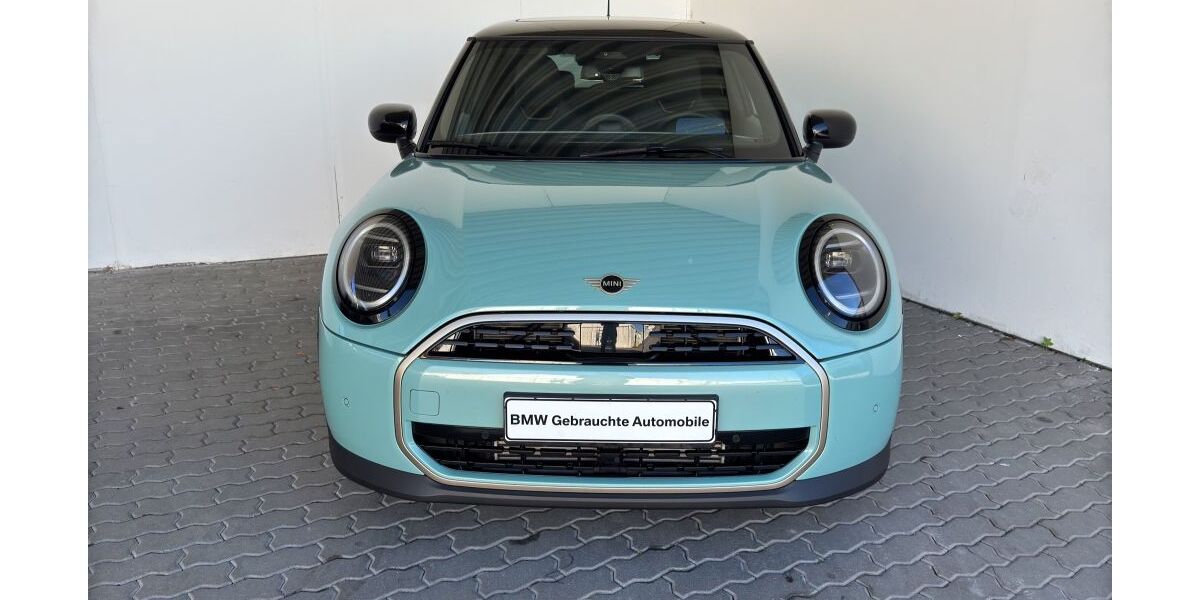 Mini Cooper C 8.304 km 27.970 &euro; Heilbronn 74076