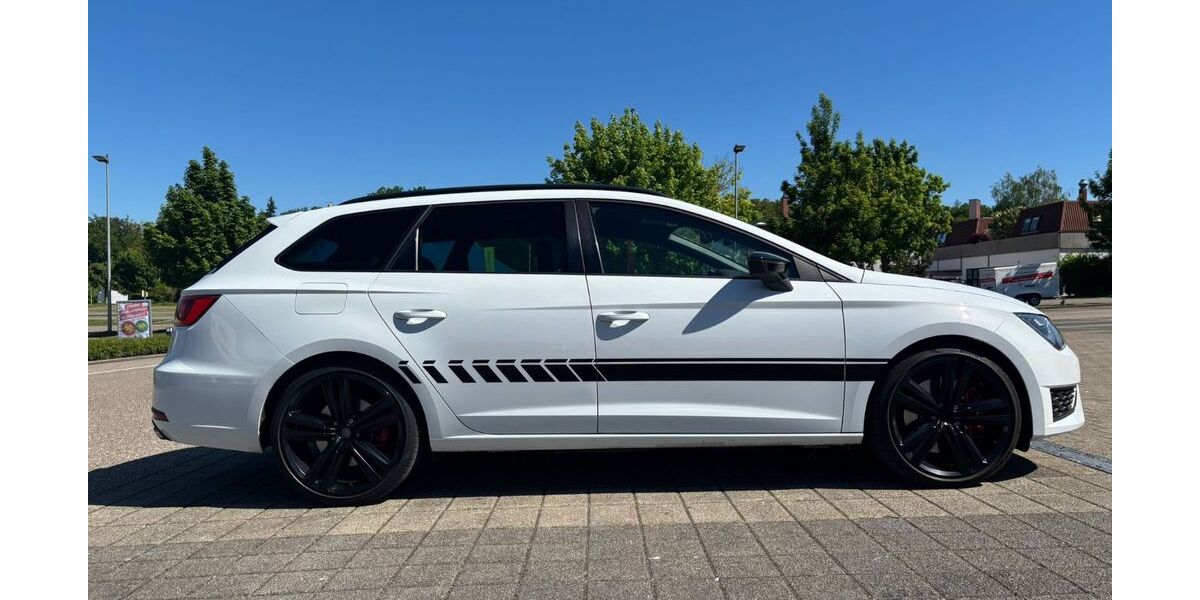 Seat Leon 103.000 km 16.299 &euro; Bietigheim-Bissingen 74321