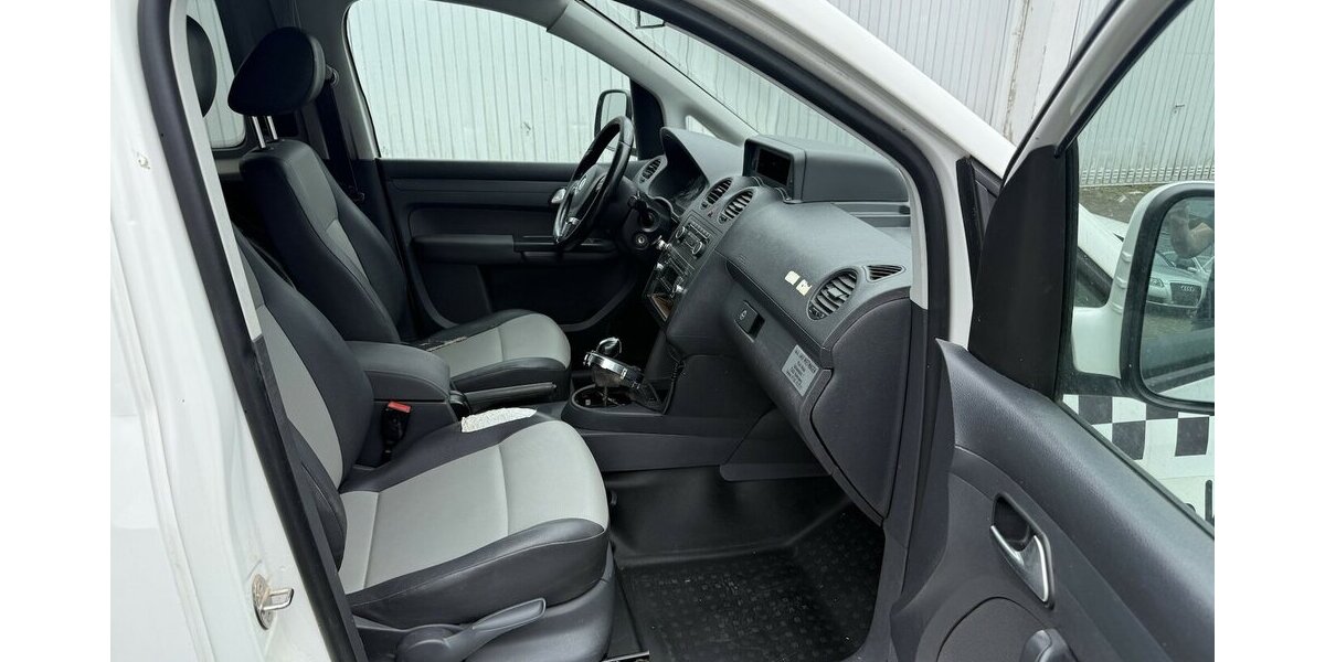 VW Caddy Maxi 2.0 TDI DSG Rollstuhltransport 450.000 km 2.850 &euro; Schorndorf 73614