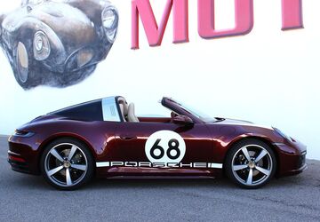 Porsche 992 2.700 km 229.950 &euro; Böblingen 71034