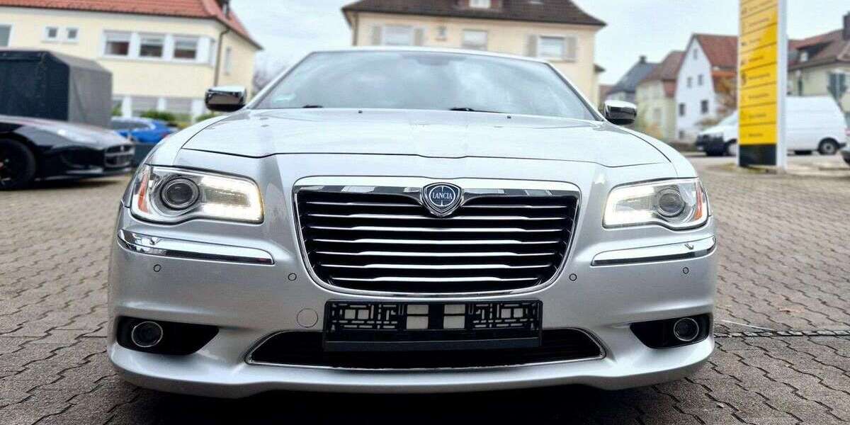Lancia Thema 148.300 km 12.950 &euro; Stuttgart 70435