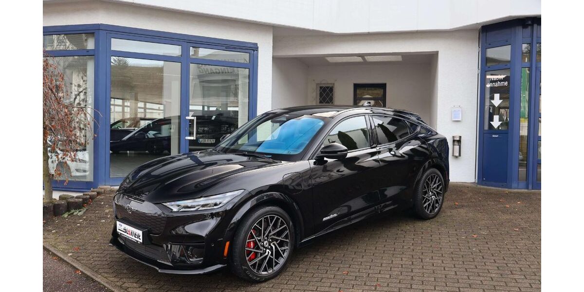 Ford Mustang Mach-E 31.500 km 40.850 &euro; Besigheim 74354