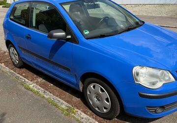 VW Polo 143.258 km 2.690 &euro; Esslingen 73733