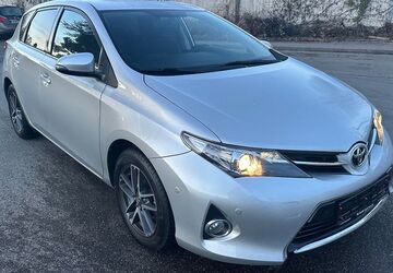 Toyota Auris 137.000 km 8.300 &euro; Möglingen/Ludwigsburg 71696