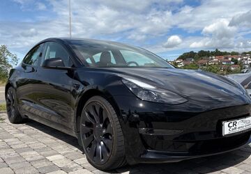 Tesla Model 3 67.332 km 30.990 &euro; Wurmberg 75449