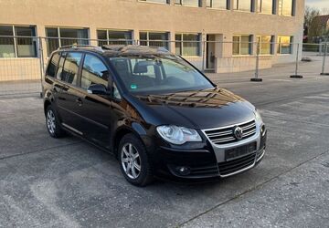 VW Touran 195.000 km 3.800 &euro; Mühlacker 75417
