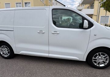 Opel Vivaro 44.000 km 15.850 &euro; Leonberg 71229