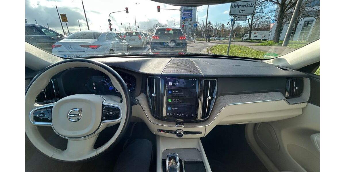 Volvo XC60 71.500 km 34.950 &euro; Stuttgart 70176