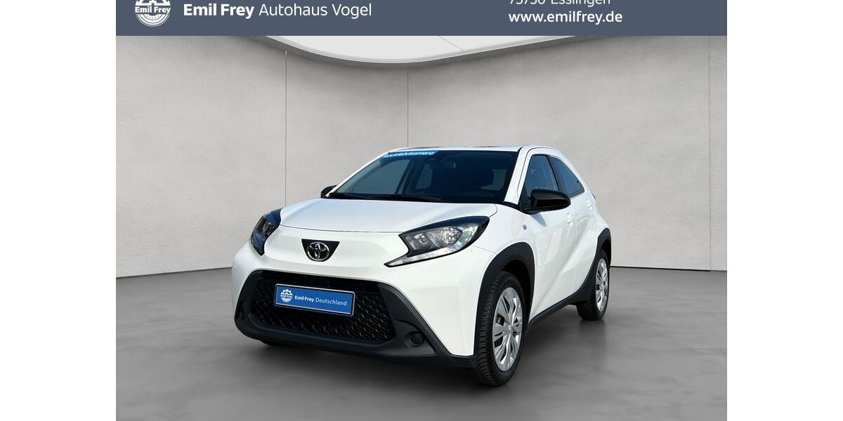 Toyota Aygo (X) 19.100 km 13.440 &euro; Esslingen 73730