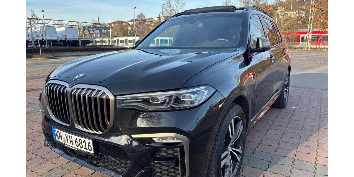 BMW X7 M50 15.000 km 78.900 &euro; Marbach am Neckar 71672