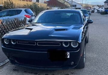 Dodge Challenger 54.000 km 30.000 &euro; Weinstadt 71384