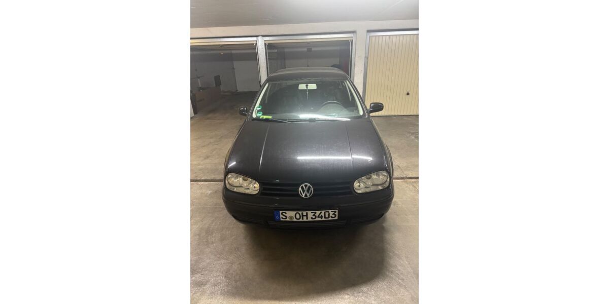 VW Golf 110.330 km 3.500 &euro; Bad Cannstatt 70372