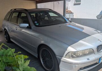 BMW 525 288.000 km 2.700 &euro; Wüstenrot 71543
