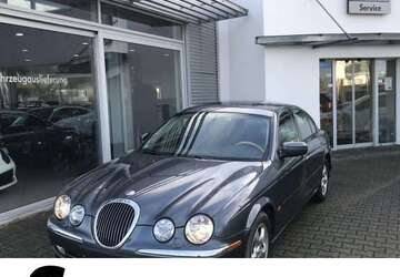 Jaguar S-Type 69.870 km 7.990 &euro; Wendlingen am Neckar 73240