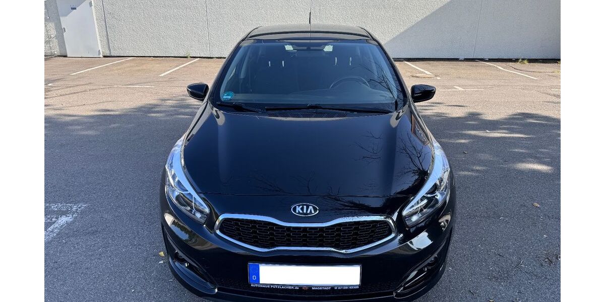 Kia ceed / Ceed 93.584 km 9.542 &euro; Böblingen 71032