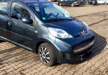 Peugeot 107 70.000 km 2.500 &euro; Fellbach 70734