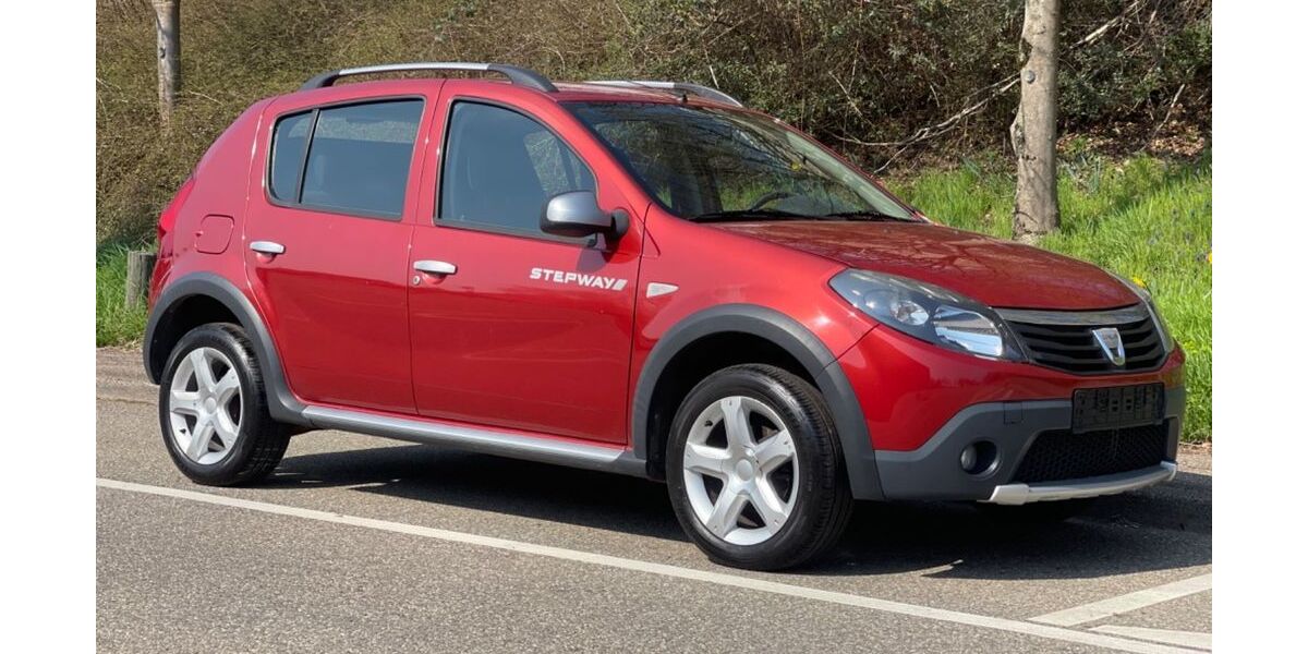 Dacia Sandero 76.000 km 4.500 &euro; Fellbach 70736