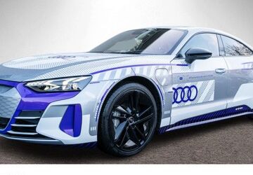 Audi RS e-tron GT 4.900 km 139.390 &euro; Heilbronn 74074