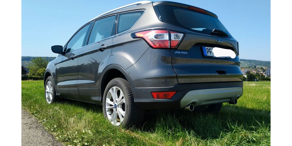Ford Kuga 17.600 km 17.900 &euro; Mühlacker 75417