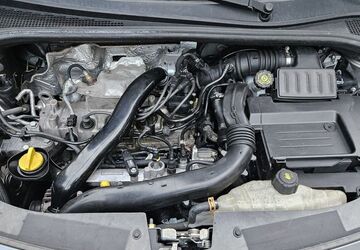 Renault Clio 185.500 km 2.900 &euro; Stuttgart 70619