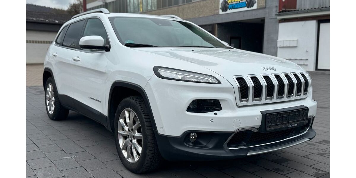 Jeep Cherokee 110.124 km 10.990 &euro; Oppenweiler 71570