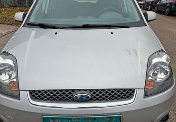 Ford Fiesta 148.180 km 1.750 &euro; Fellbach 70736