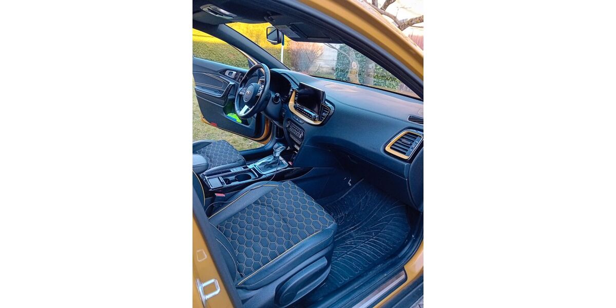 Kia XCeed 102.356 km 16.900 &euro; Leinfelden-Echterdingen 70771