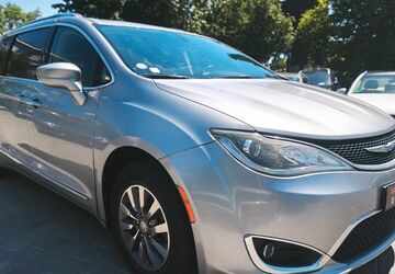 Chrysler Pacifica 215.475 km 14.999 &euro; Fellbach 70736