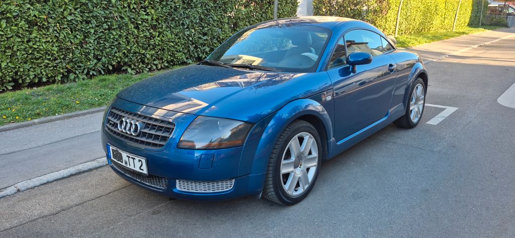 Audi TT 110.000 km 8.200 &euro; Fellbach 70734