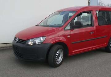 VW Caddy 136.000 km 8.700 &euro; Esslingen 73734