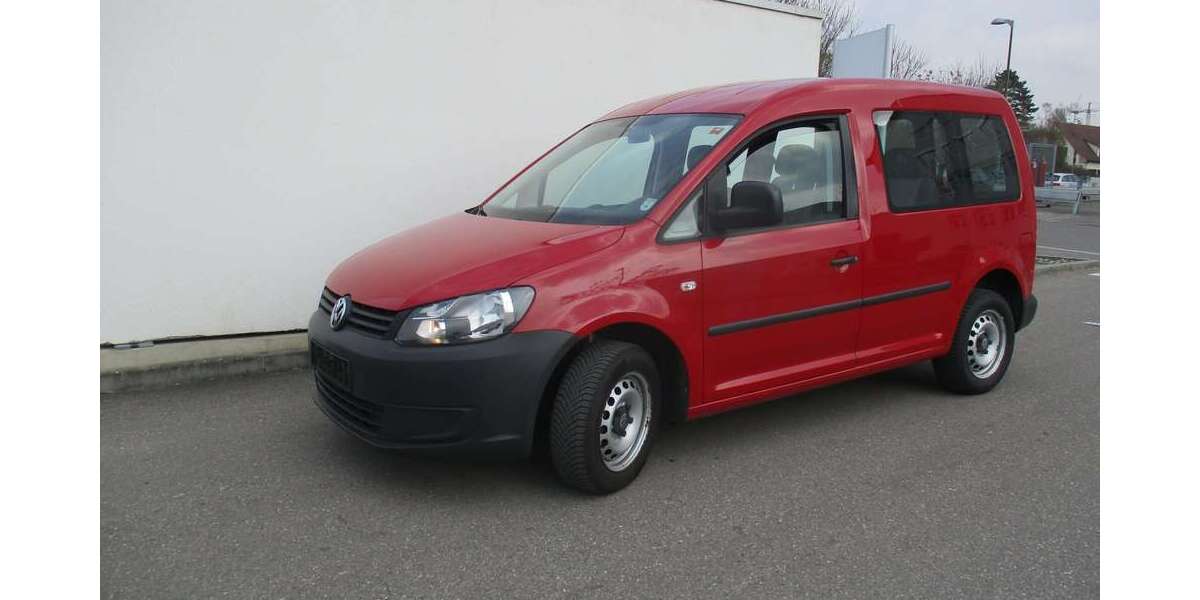 VW Caddy 136.000 km 8.700 &euro; Esslingen 73734